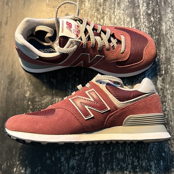 New Balance Shoes - New Balance 574 Classic Encap Sneakers